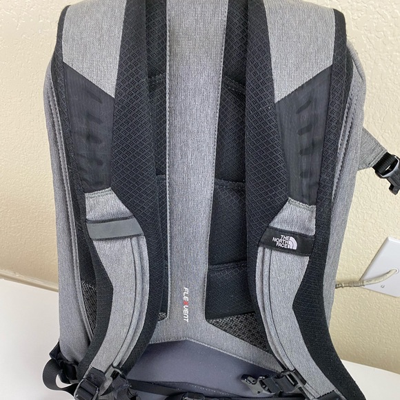 North face surge backpack - Picture 4 of 5